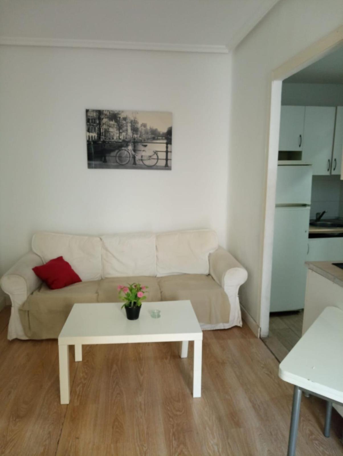 Piso 3 Dormitorios Junto Al Metro Nueva Numancia, A 15 Min De Sol En Metro 마드리드 외부 사진